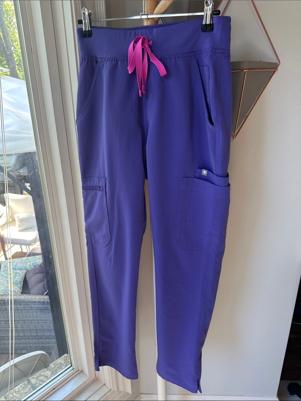 FIGS Purple Cargo Scrub Pants Scrubs Jogger with Pink Drawstring Size XS
